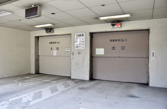立体機械駐車場の電気設備